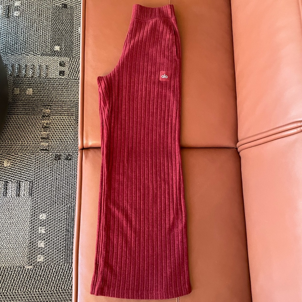 Ali Yoga Ribbed Wide Leg pant Small